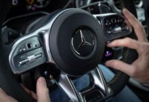 Mercedes-Benz планує повернути фізичні кнопки своїм моделям