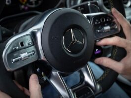 Mercedes-Benz планує повернути фізичні кнопки своїм моделям