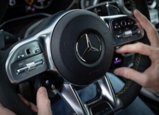 Mercedes-Benz планує повернути фізичні кнопки своїм моделям