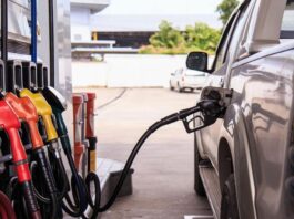 Названо помилки водіїв на АЗС, які загрожують безпеці Названо помилки водіїв на АЗС, які загрожують безпеці