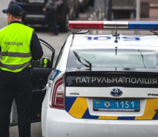 Коли поліція може оглянути салон та багажник вашого авто
