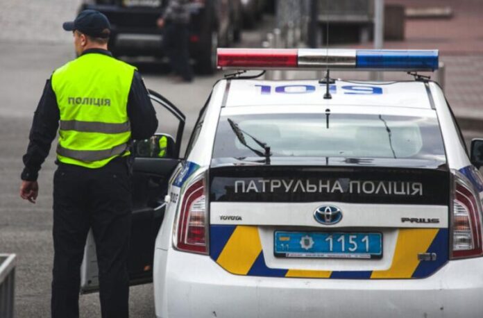 Коли поліція може оглянути салон та багажник вашого авто