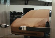 Tesla показала новий великий кросовер у стилі Cybertruck