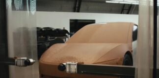 Tesla показала новий великий кросовер у стилі Cybertruck