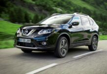 Експерт перерахував моделі бренду Nissan, які краще не купувати