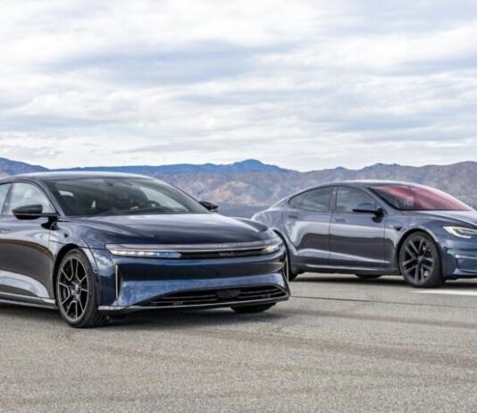 Фахівці порівняли електрокари Tesla Model S та Lucid Air