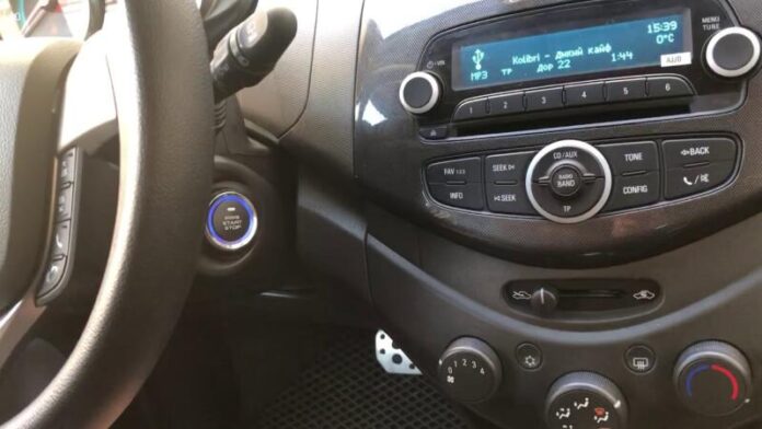 Euro NCAP змусить автовиробників повернути фізичні кнопки