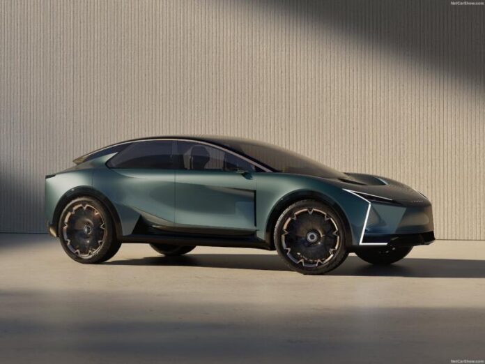Концепт Lexus LS Coupe показує майбутнє електромобілів і інтерфейсів