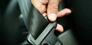 Названо усі наслідки їзди з непристебнутим ременем безпеки