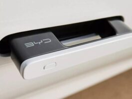 Tesla та інші виробники отримали вимоги до аварійних дверних ручок