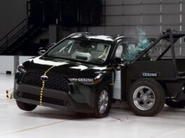 Оновлена Toyota Corolla Cross 2026 пройшла краш-тести IIHS Оновлена Toyota Corolla Cross 2026 пройшла краш-тести IIHS