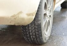 Експерт назвав неочевидні причини швидкого зношування шин авто