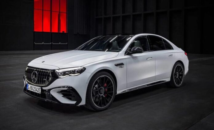 Імпорт елітних автомобілів в Україні у 2025 році перевищив суму трьох попередніх років