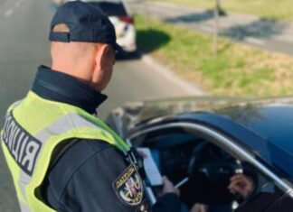Коли поліція має право зупинити ваш автомобіль