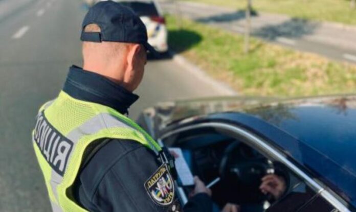 Коли поліція має право зупинити ваш автомобіль