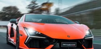 Власник Lamborghini продав авто з підробленим пробігом і купив Range Rover