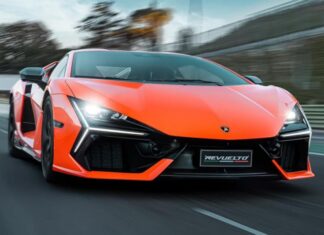 Власник Lamborghini продав авто з підробленим пробігом і купив Range Rover