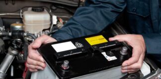 Чому швидко розряджається акумулятор: основні причини та способи перевірки