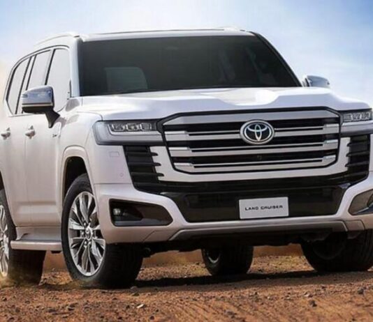 Land Cruiser 300 може отримати підключуваний гібрид