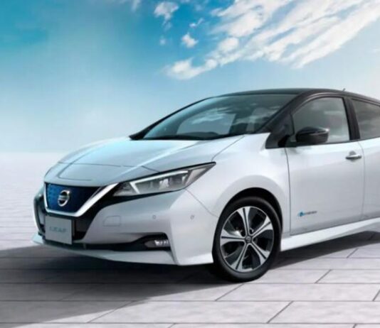 Nissan відкликає старі моделі Leaf через ризик перегріву акумулятора