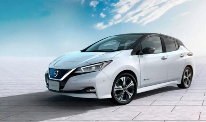 Nissan відкликає старі моделі Leaf через ризик перегріву акумулятора