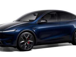 Tesla представила новий синій відтінок Marine Blue для Model Y