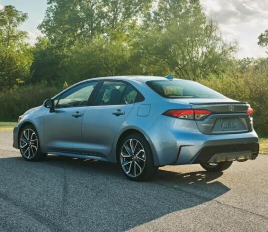 Названо 5 найкомпактніших моделей Toyota, які досі продаються
