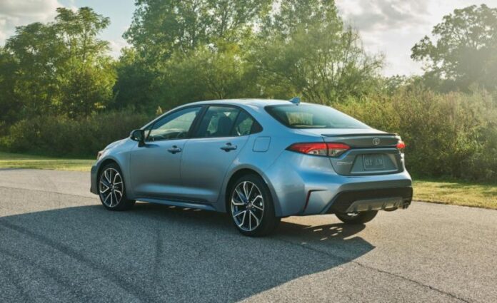 Названо 5 найкомпактніших моделей Toyota, які досі продаються