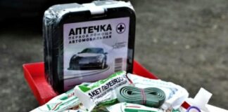 Чи зобов’язаний водій показувати аптечку поліцейському