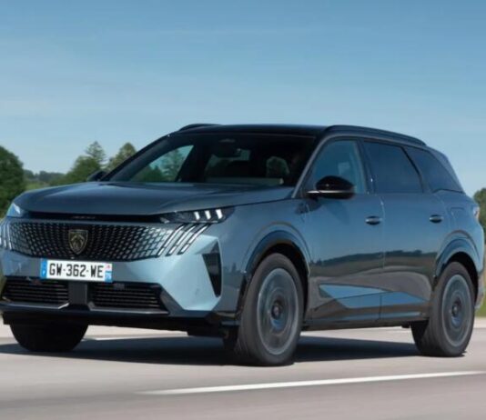 Peugeot пояснив низькі продажі електромобілів у Європі