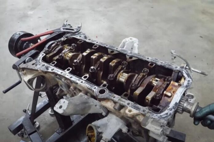 Як виглядає мотор Toyota з пробігом понад 680 тис. км (ФОТО)