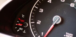 Чому важливо прогрівати двигун перед поїздкою