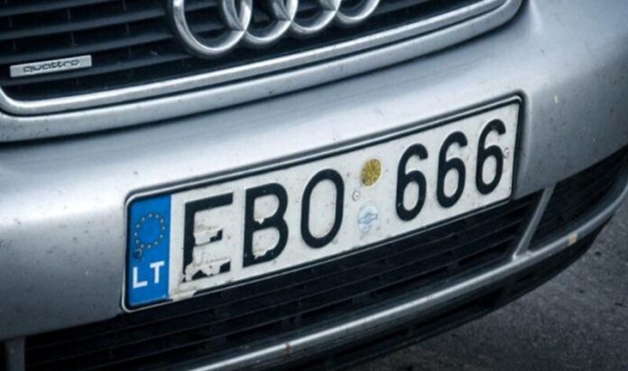 Чи може поліція зупиняти та штрафувати автомобілі на єврономерах