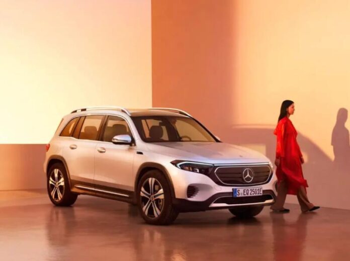 Mercedes припиняє випуск свого бюджетного електрокара EQB