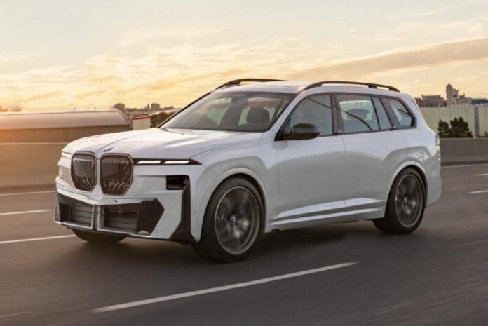 BMW X7 нового покоління показали на перших фото