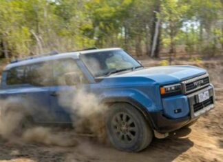 Toyota вказала на продаж підроблених гібридів іншими виробниками