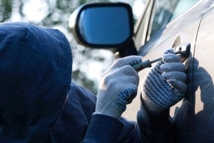 Автоексперт розповів про важливі дії для захисту авто від угону