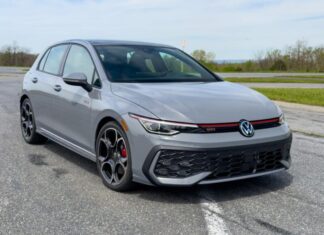 Volkswagen може тимчасово зупинити виробництво Golf та Tiguan