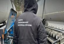 В Україні викрили підпільну АЗС із тисячами літрів нелегального пального