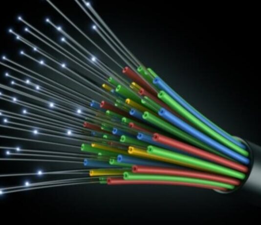 Інтернет на світлових швидкостях: як працює оптоволоконне підключення