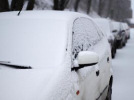 Експерти нагадали, які помилки водії роблять перед зимою