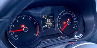 Чи шкодить мотору тривале стояння на холостих обертах