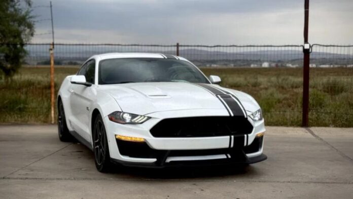 Ford відкликає майже 625 тис. авто в США через проблеми з ременями безпеки та камерами