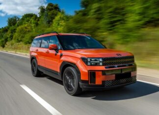 Названі найбезпечніші середньорозмірні SUV 2025 року