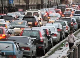 Механік розповів, як менше зношувати авто в міських умовах