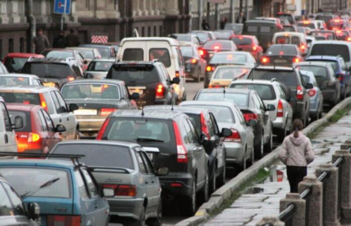 Механік розповів, як менше зношувати авто в міських умовах