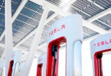 Tesla зміцнила лідерство у США, встановивши понад 34 тисячі зарядних станцій