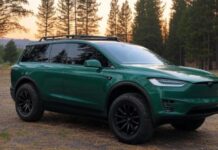 Компанія Tesla розглядає випуск бюджетних та повнорозмірних новинок