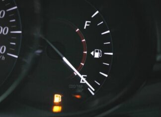 Чому небезпечно їздити з порожнім баком: наслідки для автомобіля Чому небезпечно їздити з порожнім баком: наслідки для автомобіля