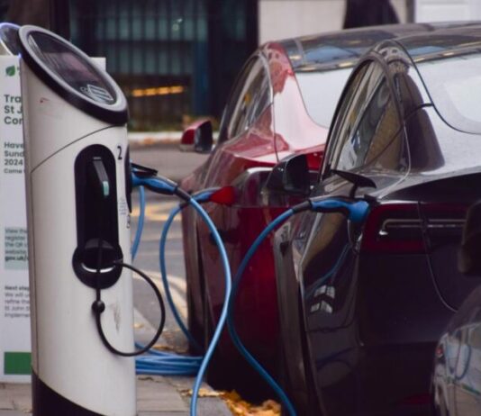 Чому майбутнє за електромобілями під питанням: топ-5 непомітних проблем Чому майбутнє за електромобілями під питанням: топ-5 непомітних проблем